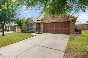 3909 Brook Wood Dr, McKinney, TX 75071 - Photo 2