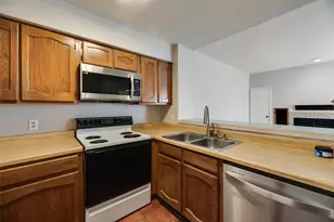 3129 Sondra Dr, Fort Worth, TX 76107 - Photo 14