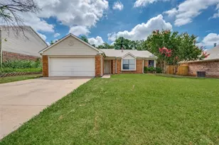 304 Mack Dr, Denton, TX 76209 - Photo 1