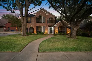 3202 Harbor Pointe Dr, Rowlett, TX 75088 - Photo 2