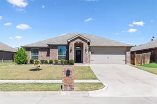 400 Acadia Ln, Forney, TX 75126 - Photo 2