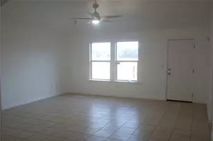 8626 Cedar Post Ct, Dallas, TX 75227 - Photo 6
