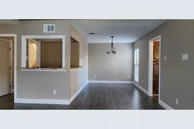 2107 Rose Cliff Lane, Carrollton, TX 75007 - Photo 4