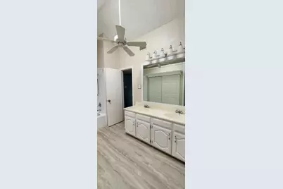 2107 Rose Cliff Lane, Carrollton, TX 75007 - Photo 24