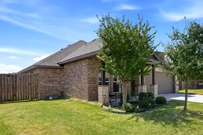 952 Sam Street, Springtown, TX 76082 - Photo 4