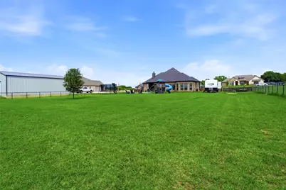 1027 Hope Court, Boyd, TX 76023 - Photo 24