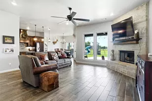 1027 Hope Ct, Boyd, TX 76023 - Photo 2