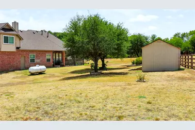 170 Park Place Circle, Cresson, TX 76035 - Photo 6