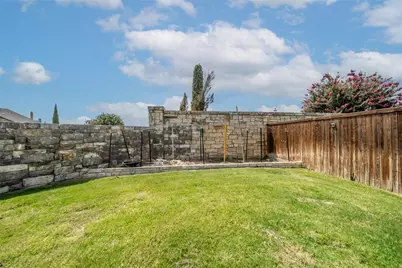 100 Liones Lane, Lewisville, TX 75056 - Photo 20