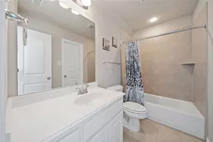 100 Liones Ln, Lewisville, TX 75056 - Photo 18
