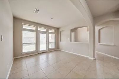 100 Liones Lane, Lewisville, TX 75056 - Photo 4