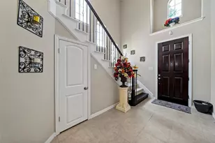 100 Liones Ln, Lewisville, TX 75056 - Photo 2