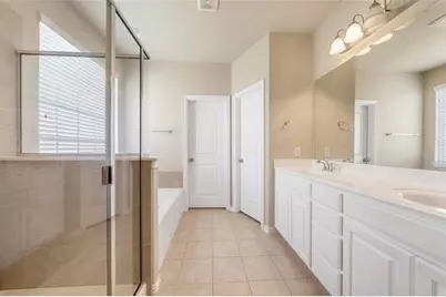 100 Liones Lane, Lewisville, TX 75056 - Photo 12