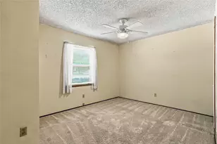 5434 Laredo Ln, Garland, TX 75043 - Photo 18
