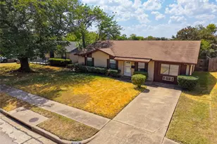 5434 Laredo Ln, Garland, TX 75043 - Photo 1