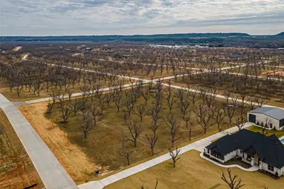 1201 Mooney Drive, Granbury, TX 76049 - Photo 8