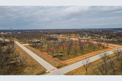 1201 Mooney Drive, Granbury, TX 76049 - Photo 2