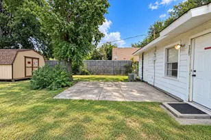2921 Charles Dr, Garland, TX 75041 - Photo 38