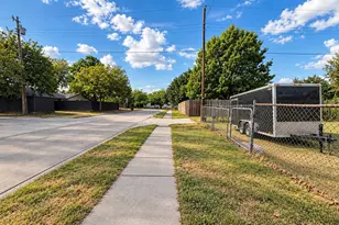 2921 Charles Dr, Garland, TX 75041 - Photo 8