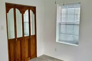 2204 Prairie Ave, Fort Worth, TX 76164 - Photo 10