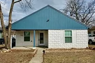 2204 Prairie Ave, Fort Worth, TX 76164 - Photo 1