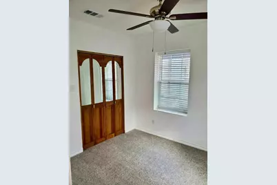 2204 Prairie Avenue, Fort Worth, TX 76164 - Photo 10