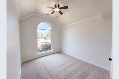 8703 Stonecrest Drive, Irving, TX 75063 - Photo 14
