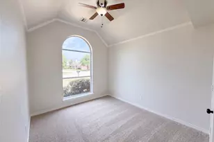 8703 StoneCrest Dr, Irving, TX 75063 - Photo 14