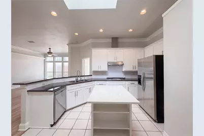 8703 Stonecrest Drive, Irving, TX 75063 - Photo 6