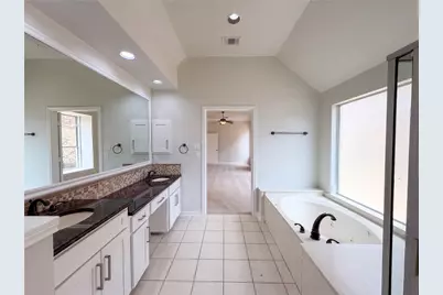 8703 Stonecrest Drive, Irving, TX 75063 - Photo 20