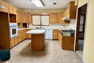 316 S Erath St, Iredell, TX 76649 - Photo 4