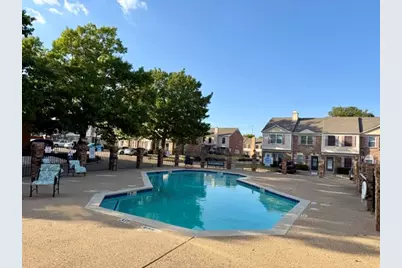 621 Carriagehouse Lane #4f, Garland, TX 75040 - Photo 1