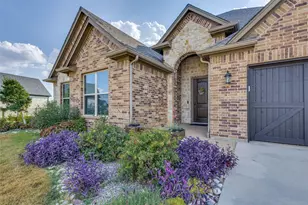 1605 Covered Bridge Ct, Gunter, TX 75058 - Photo 4