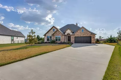 1605 Covered Bridge Ct, Gunter, TX 75058 - Photo 2