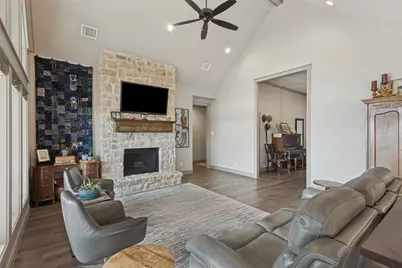 1605 Covered Bridge Ct, Gunter, TX 75058 - Photo 8