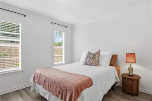 1314 E Lovers Ln, Arlington, TX 76010 - Photo 32