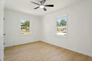 748 Oak Dr, Hurst, TX 76053 - Photo 12