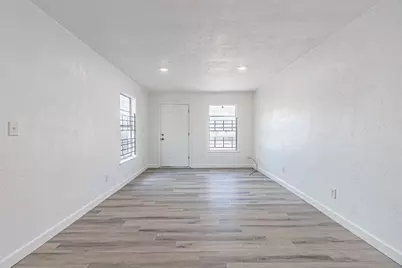5406 Houghton Avenue, Fort Worth, TX 76107 - Photo 2