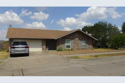 2107 Bordeaux Drive, Carrollton, TX 75007 - Photo 18