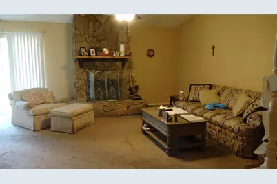 2107 Bordeaux Drive, Carrollton, TX 75007 - Photo 2