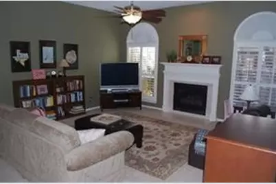 8636 Mill Creek Road, Irving, TX 75063 - Photo 4