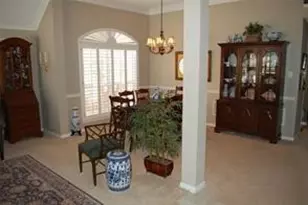8636 Mill Creek Rd, Irving, TX 75063 - Photo 6