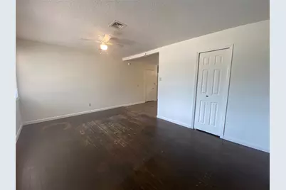 1701 Longview Street, Mesquite, TX 75149 - Photo 4