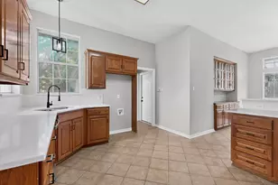 2002 Clearview Dr, Ennis, TX 75119 - Photo 12