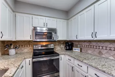 529 Essex Place, Euless, TX 76039 - Photo 12