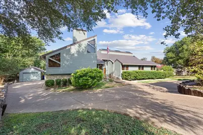 3724 Greenleaf Drive, Waco, TX 76710 - Photo 1