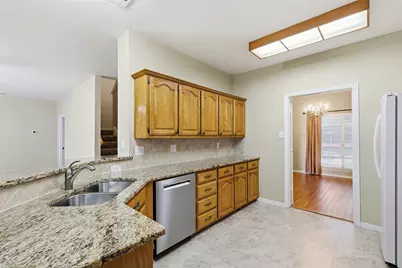 1021 Dartmouth Drive, Lewisville, TX 75067 - Photo 16