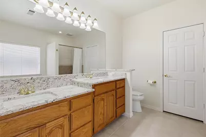 1021 Dartmouth Drive, Lewisville, TX 75067 - Photo 20