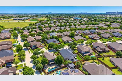 745 Dalrock Road, Fort Worth, TX 76131 - Photo 34