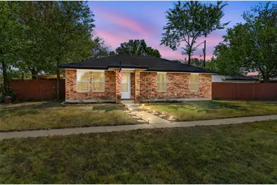 900 N Grand Avenue, Waxahachie, TX 75165 - Photo 2